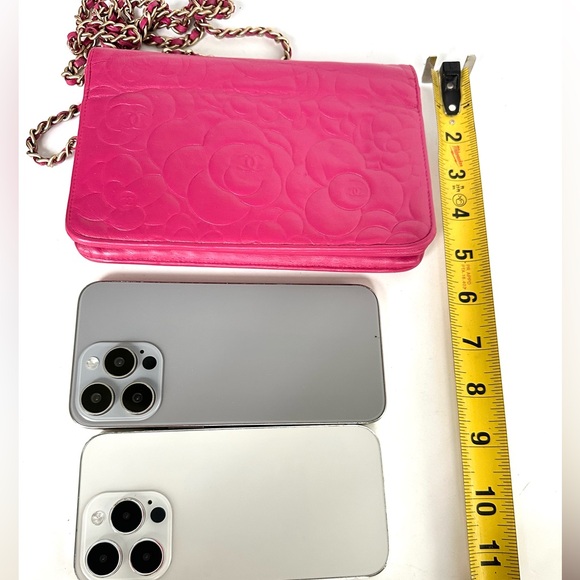 ๐ฏ CHANEL CC Camilia Fuschia Lambskin Leather Wallet on Chain w/ auth card - Picture 15 of 15